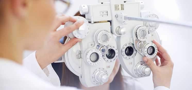 隱形眼鏡眼科專業人士使用儀器